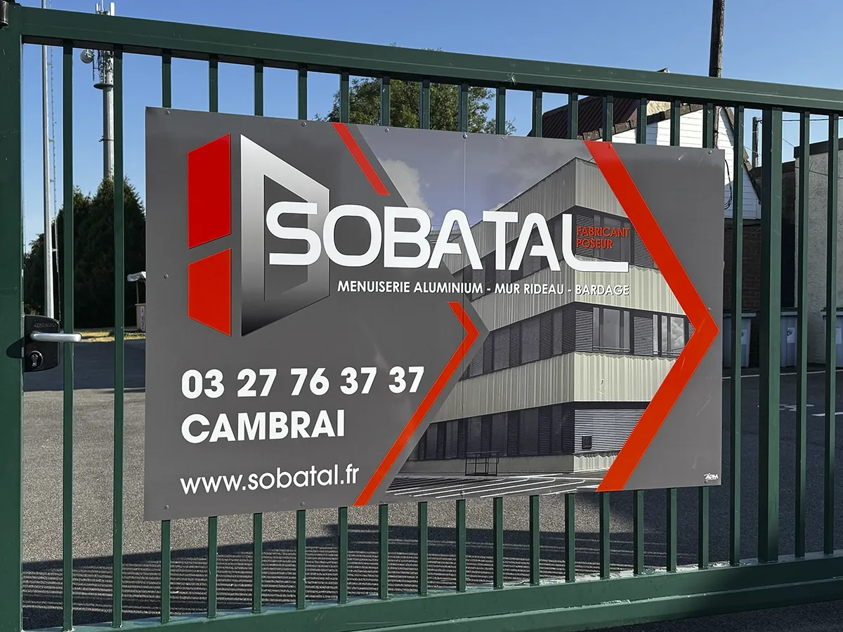Signalétique extérieure sur mesure
